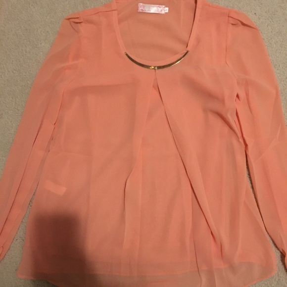 Flowy Blouse - Picture 3 of 4